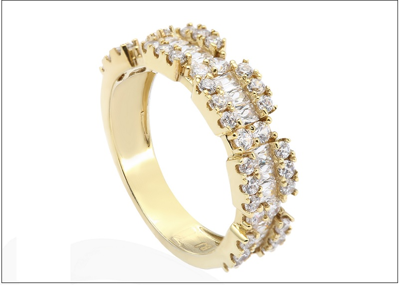 Thiết kế nhẫn năng động, trẻ trung hình vương miện